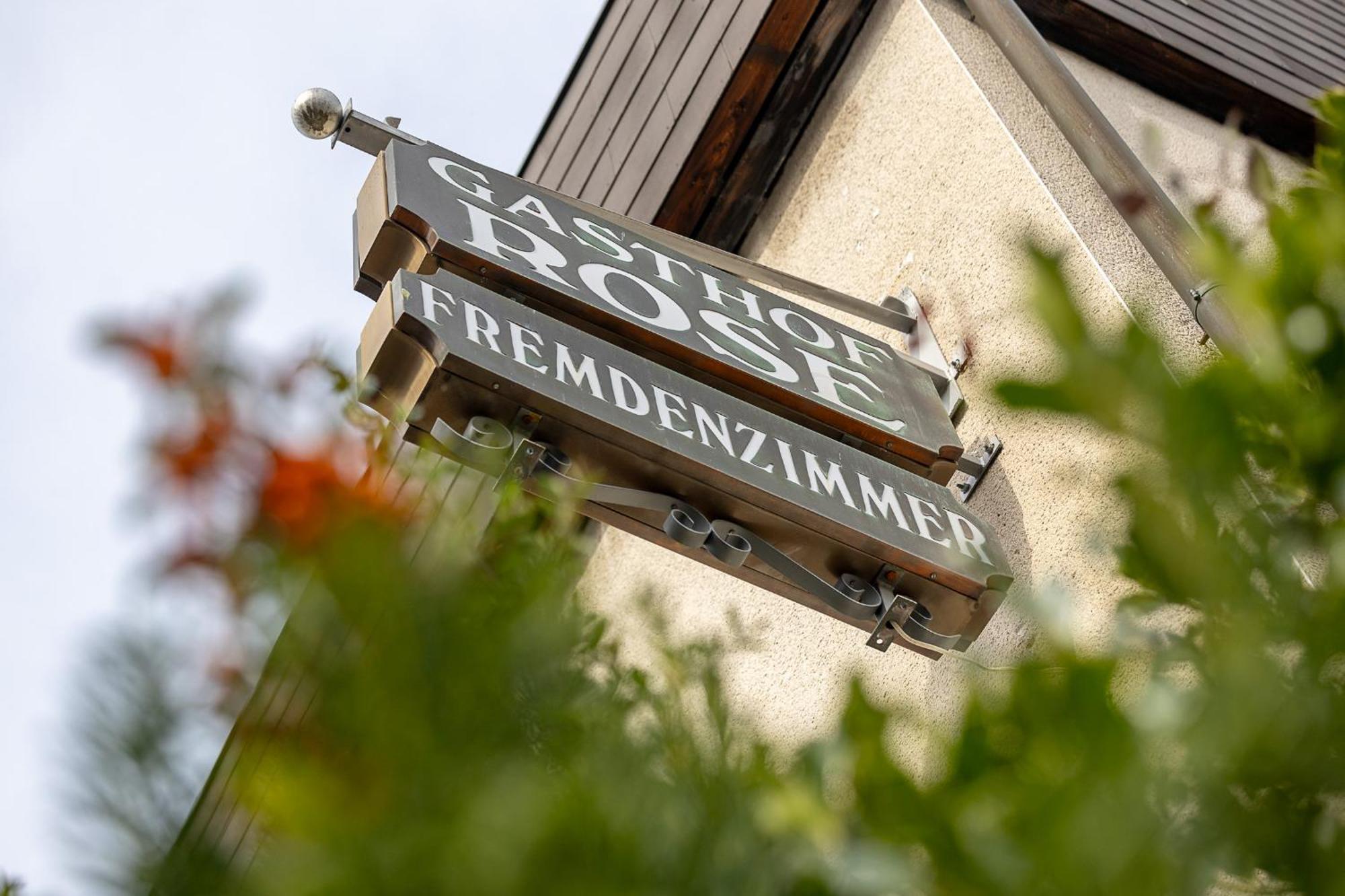 Gasthof Rose รอยท์ลิงเงน ภายนอก รูปภาพ