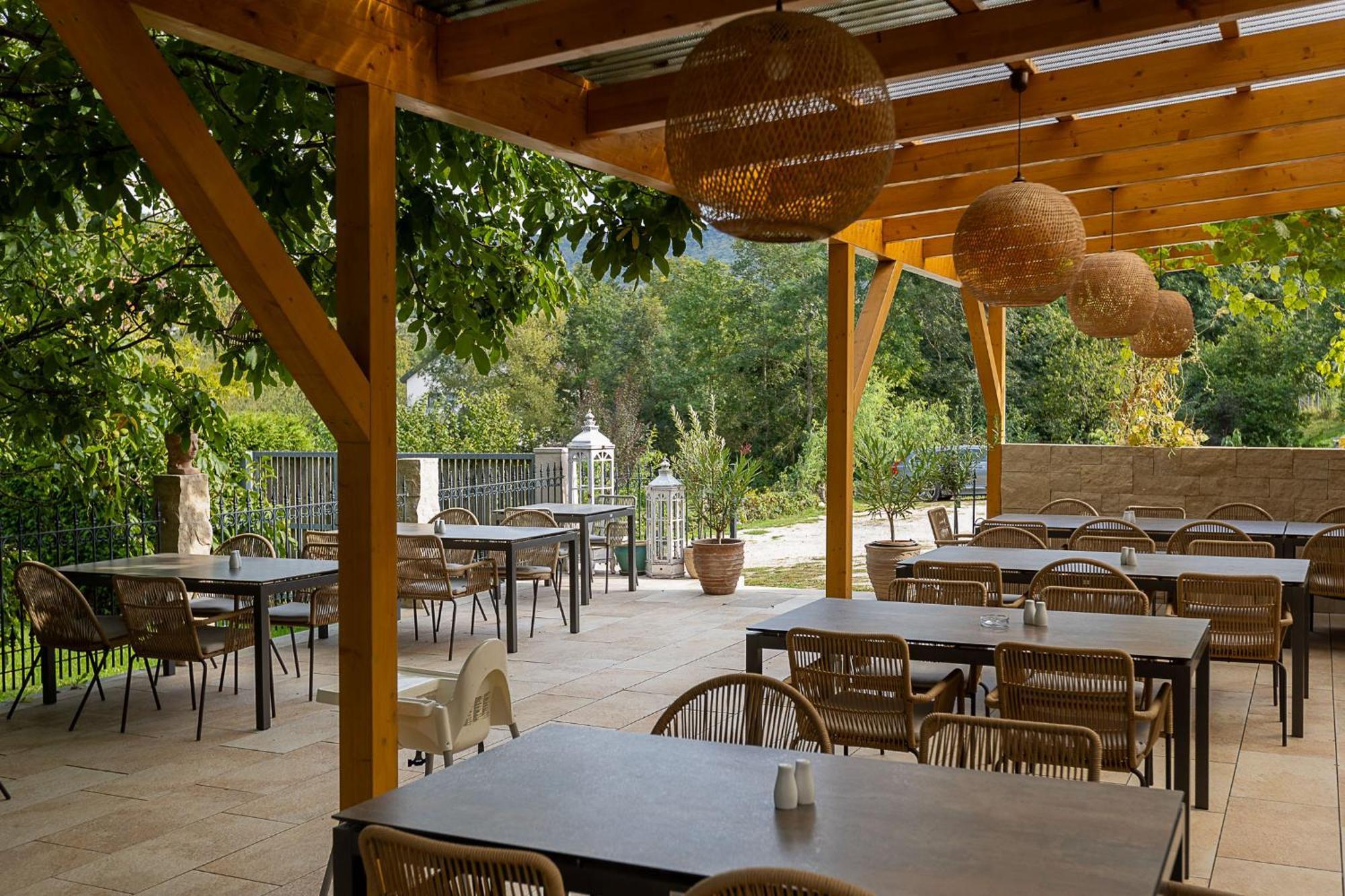 Gasthof Rose รอยท์ลิงเงน ภายนอก รูปภาพ